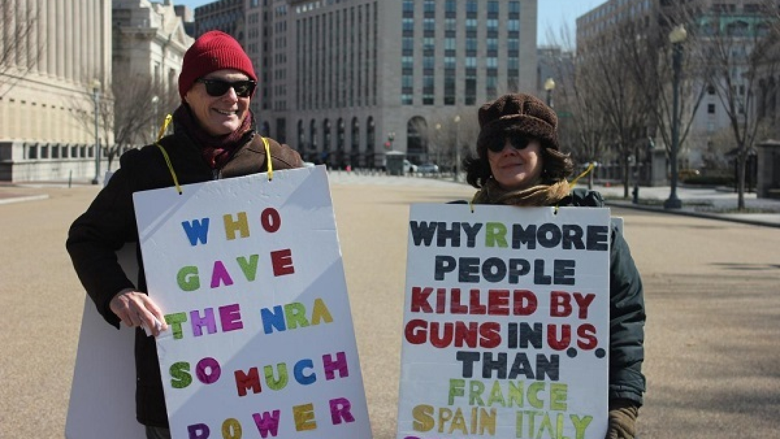 Gun-protesters